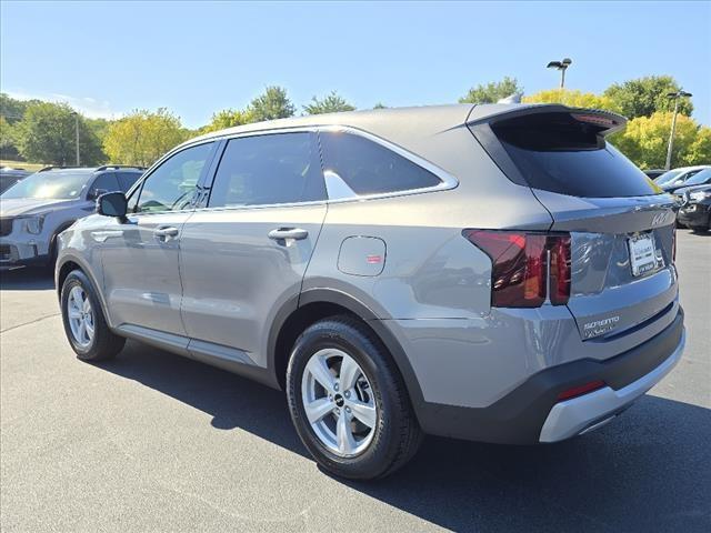 new 2025 Kia Sorento car, priced at $30,499