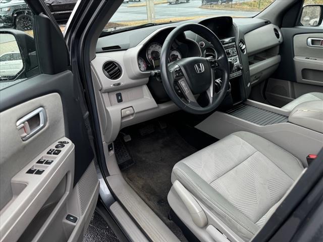 used 2013 Honda Pilot car, priced at $8,999