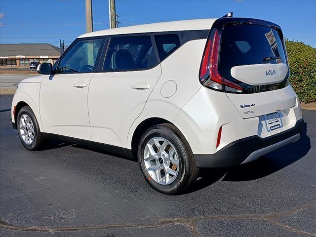 new 2025 Kia Soul car, priced at $22,260