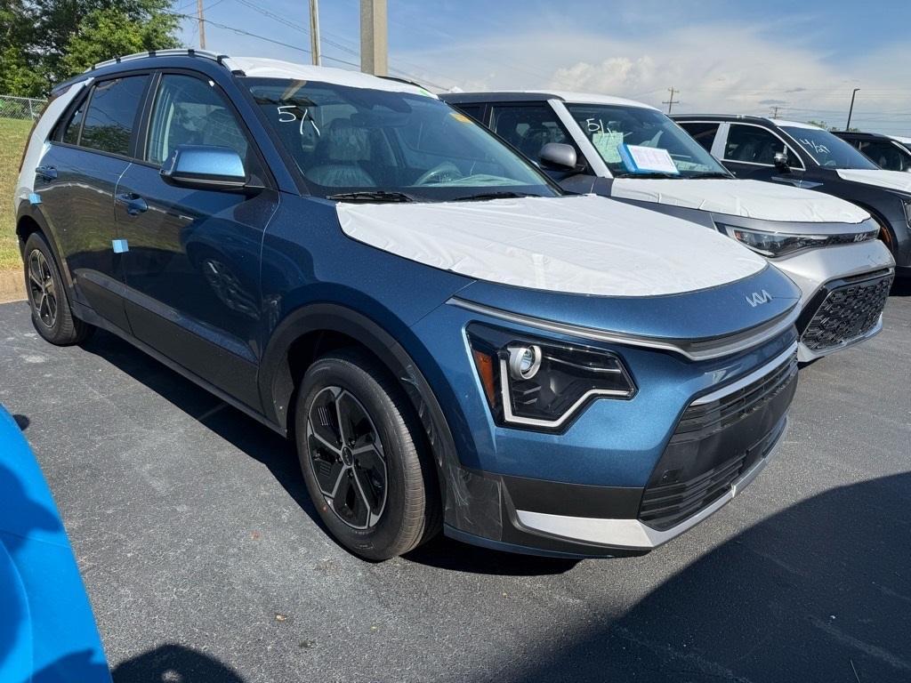 new 2025 Kia Niro car, priced at $29,125