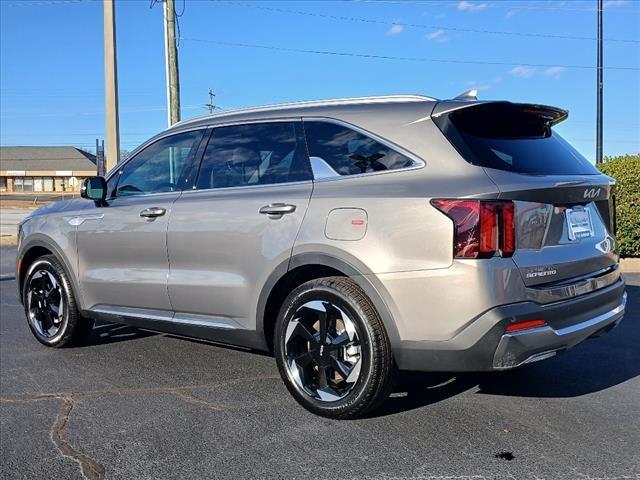 new 2025 Kia Sorento Hybrid car, priced at $42,090