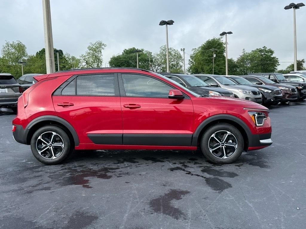 new 2025 Kia Niro car, priced at $29,167