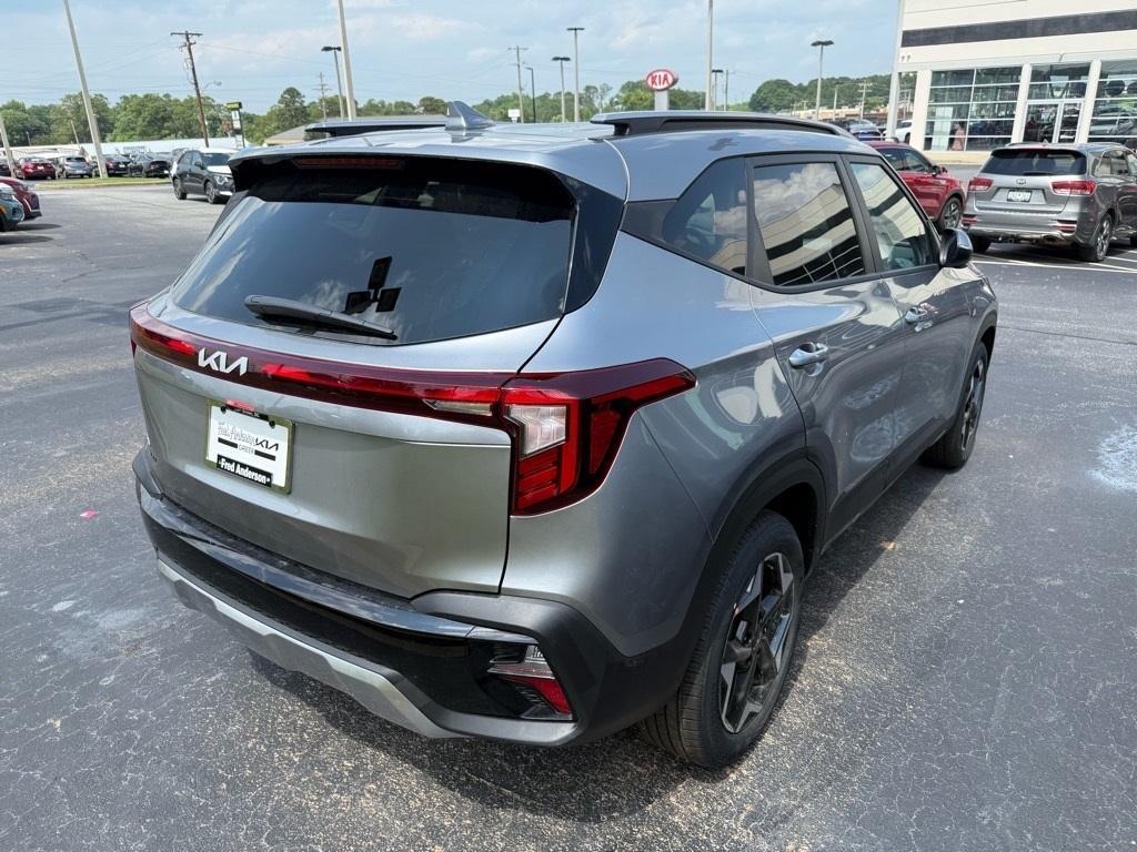 new 2025 Kia Seltos car, priced at $25,318