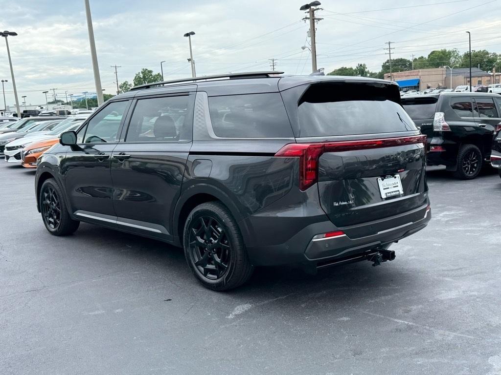 new 2025 Kia Carnival Hybrid car, priced at $48,120