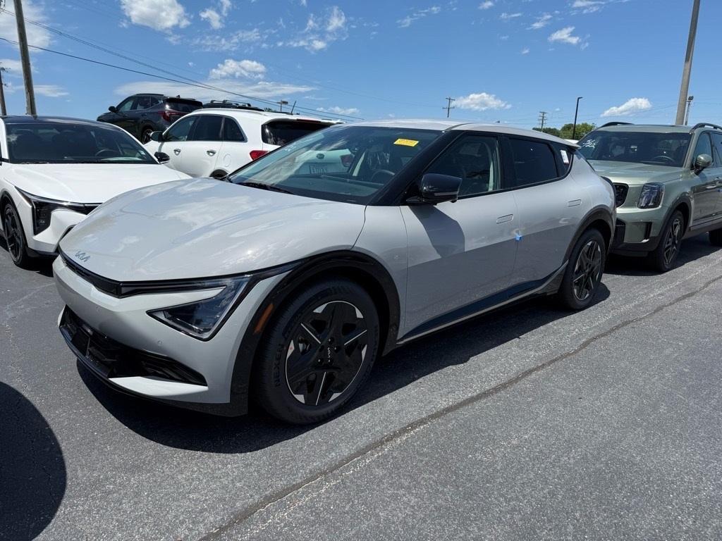 new 2025 Kia EV6 car, priced at $46,381