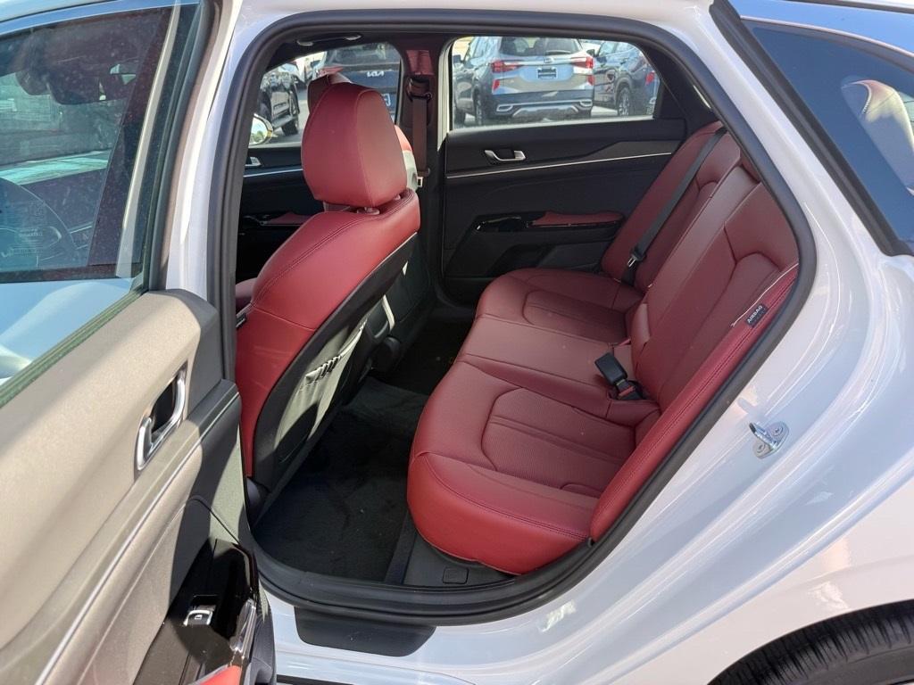 new 2025 Kia K5 car, priced at $30,056