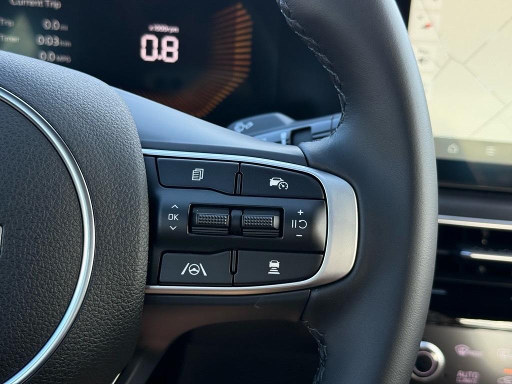 new 2025 Kia K5 car, priced at $30,056