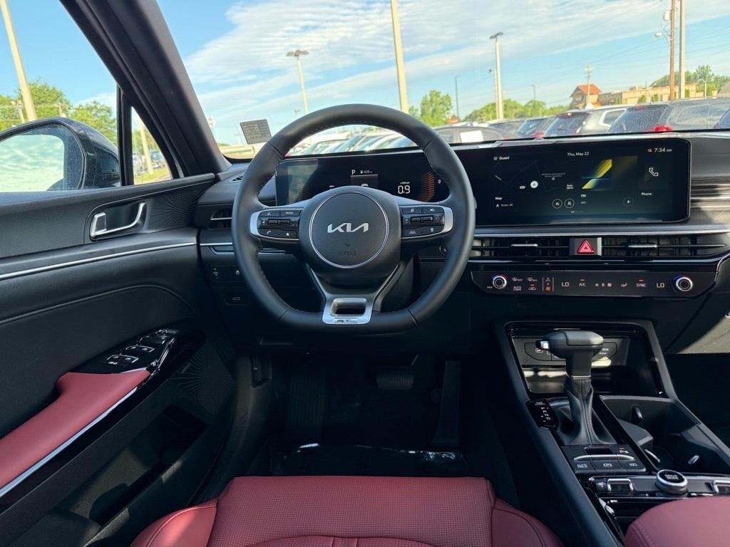 new 2025 Kia K5 car, priced at $30,056