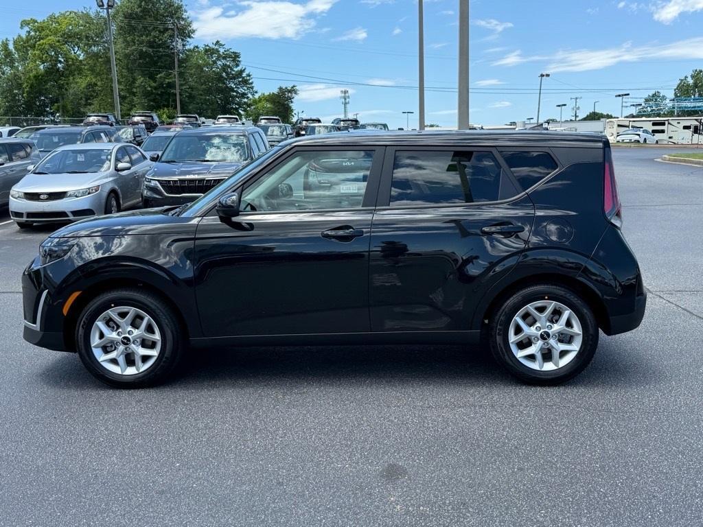 new 2025 Kia Soul car, priced at $23,360