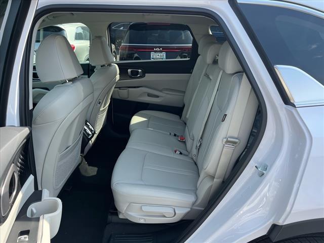 new 2025 Kia Sorento car, priced at $35,549