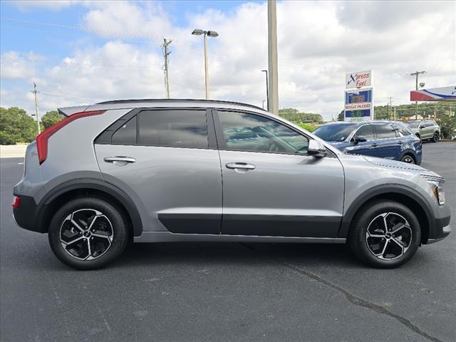 new 2025 Kia Niro car, priced at $27,999