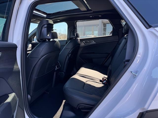 new 2025 Kia Sportage car, priced at $35,499