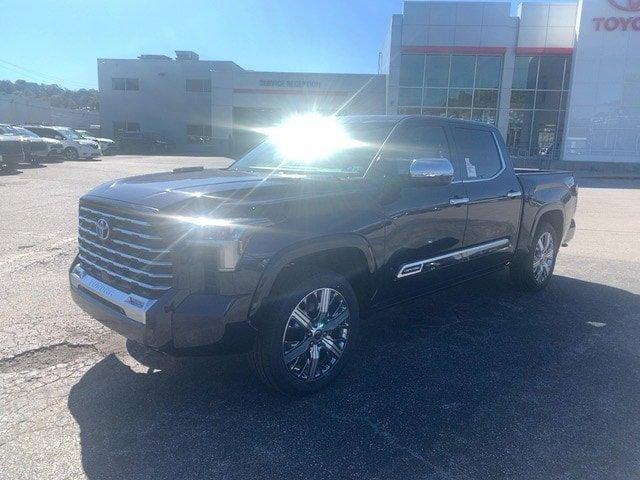 new 2024 Toyota Tundra Hybrid car