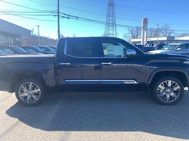 new 2024 Toyota Tundra Hybrid car