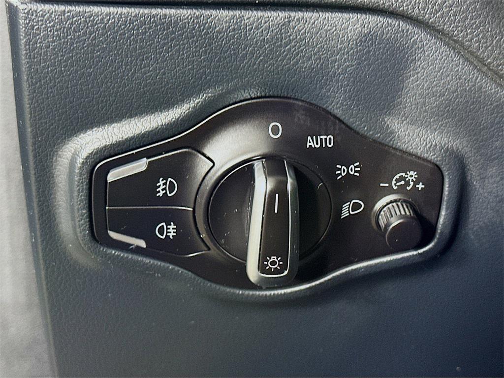 used 2012 Audi Q5 car, priced at $6,988