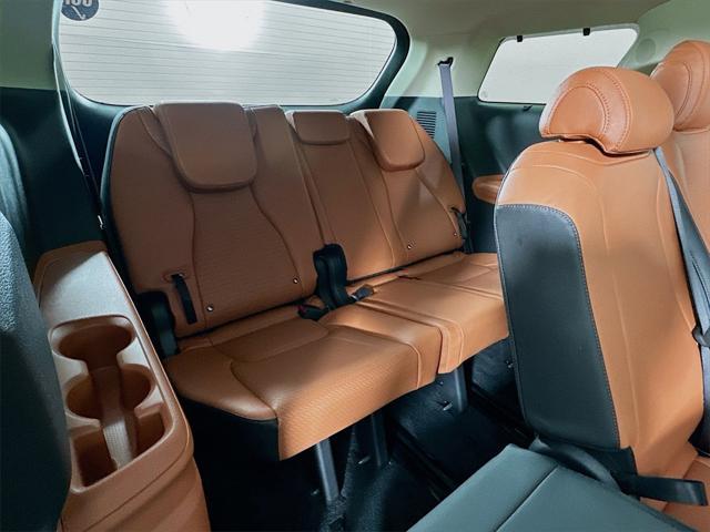 used 2024 Kia Carnival car, priced at $43,898