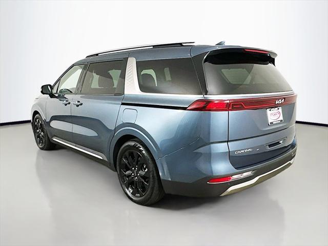 used 2024 Kia Carnival car, priced at $43,898