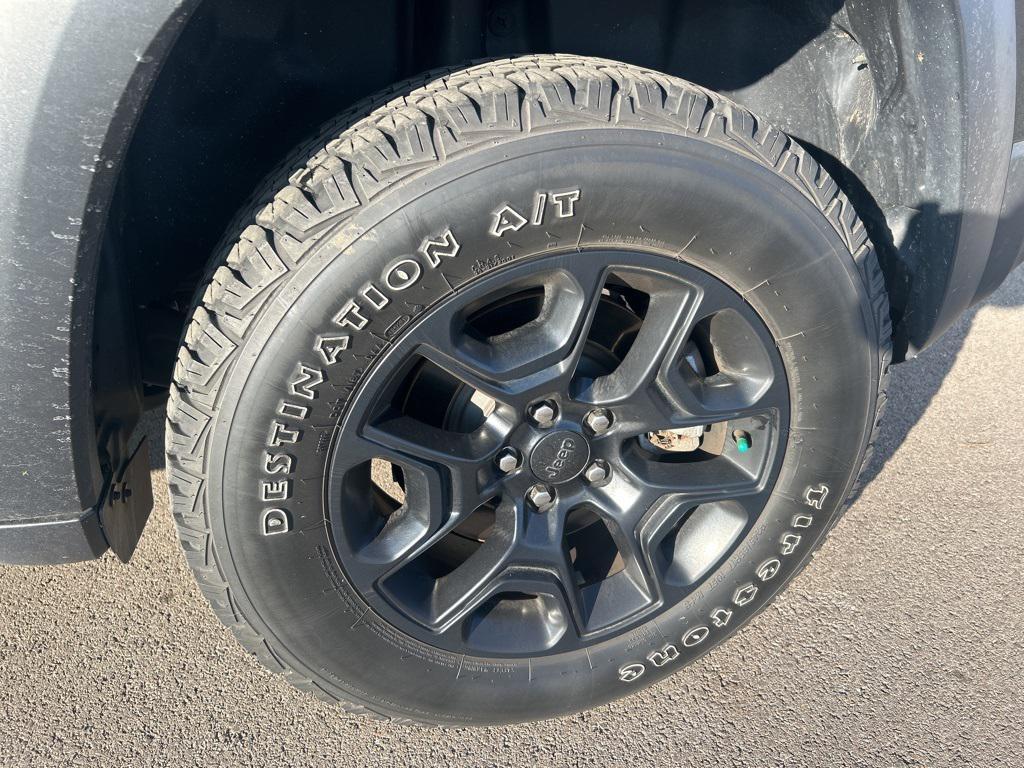 used 2022 Jeep Cherokee car, priced at $24,995