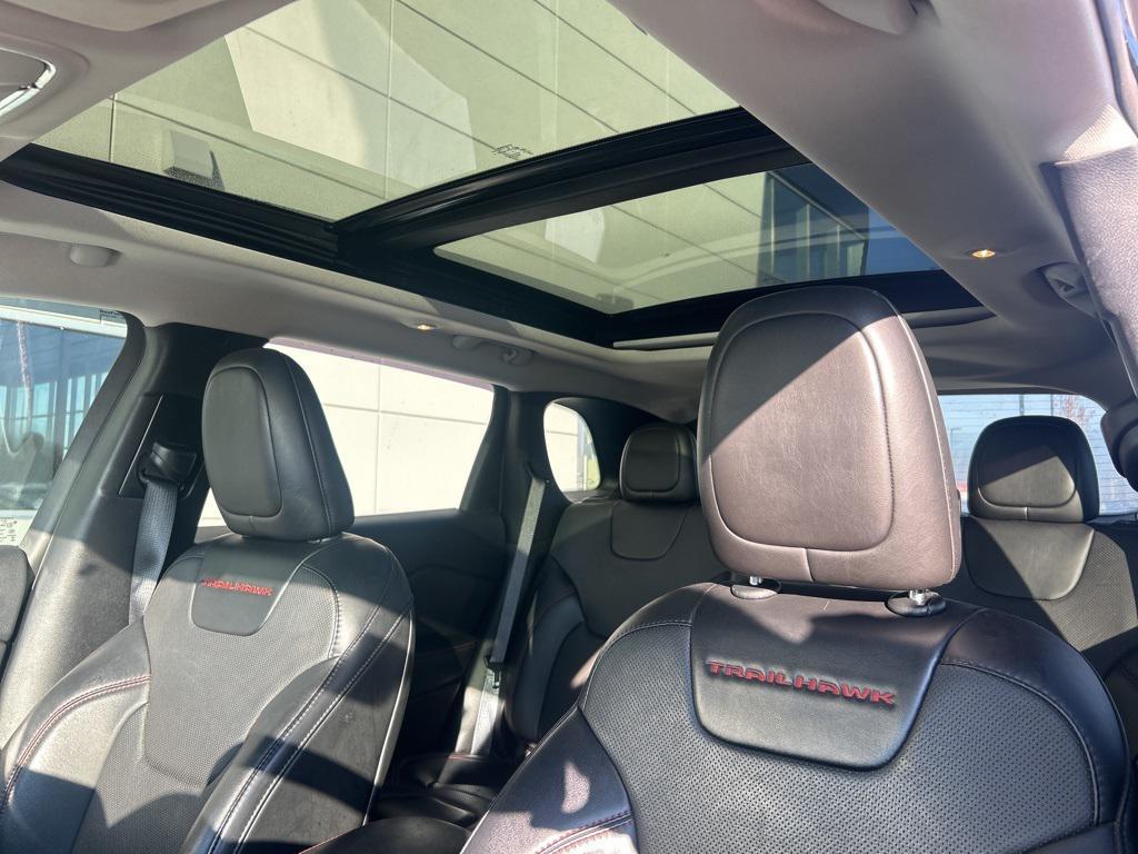 used 2022 Jeep Cherokee car, priced at $24,995