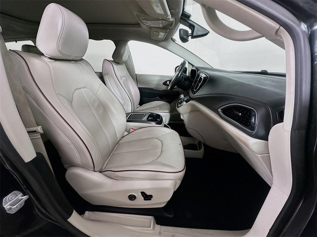 used 2020 Chrysler Pacifica car, priced at $23,499