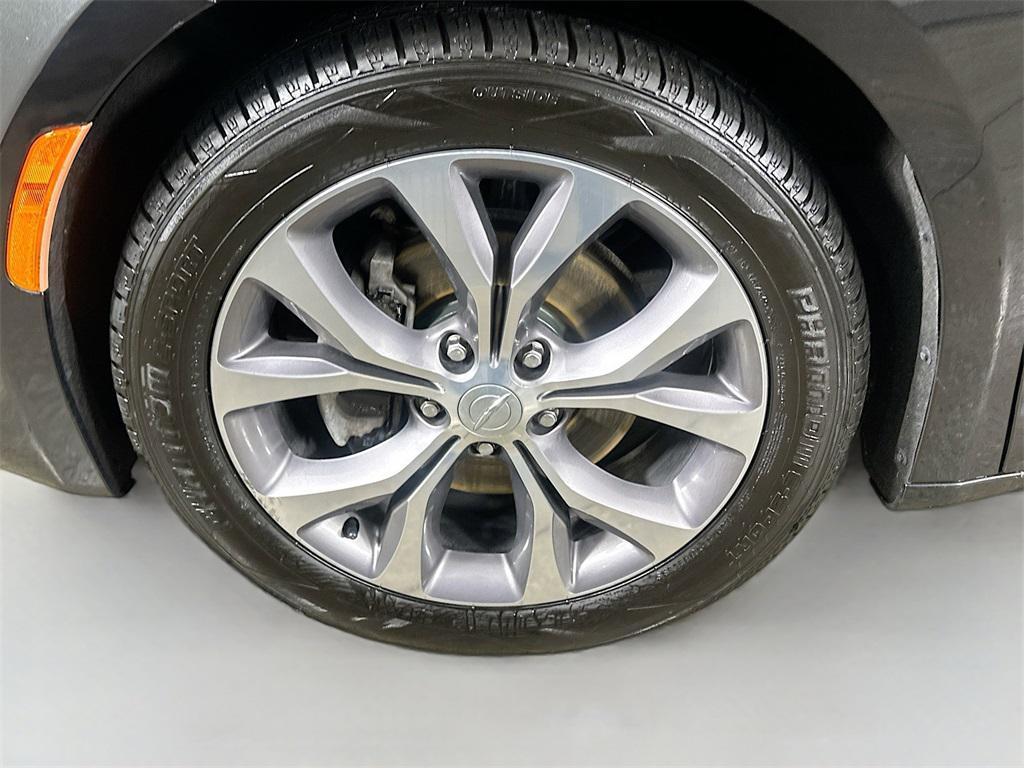 used 2020 Chrysler Pacifica car, priced at $23,499