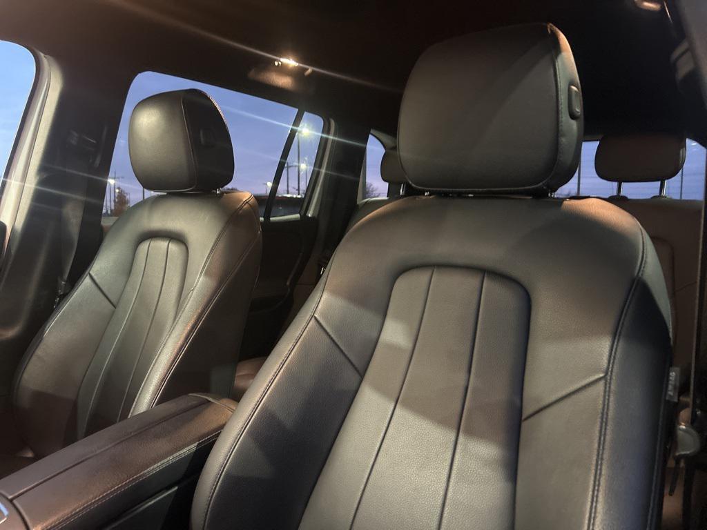 used 2020 Mercedes-Benz GLB 250 car, priced at $16,911