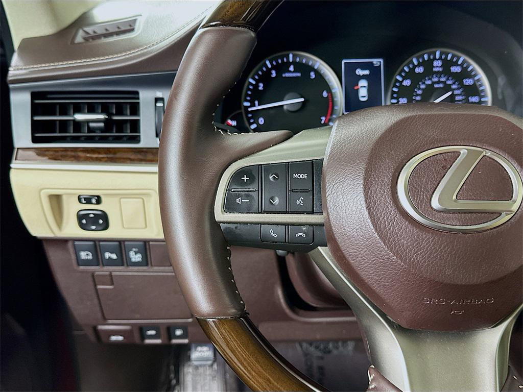 used 2017 Lexus ES 350 car, priced at $22,500