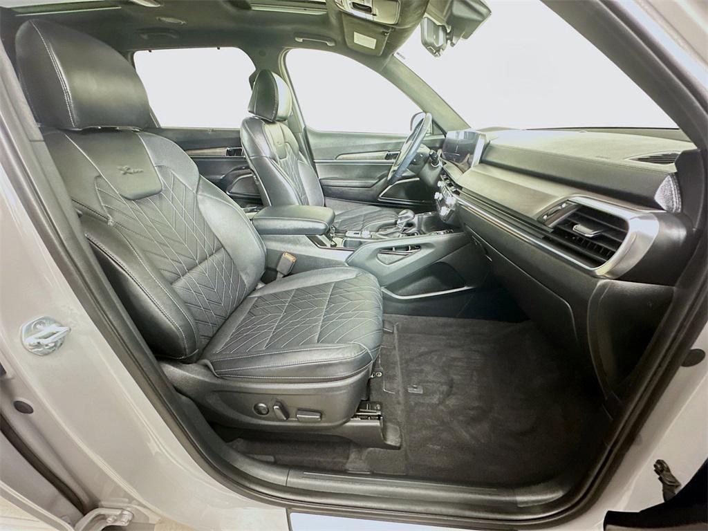 used 2023 Kia Telluride car, priced at $40,395