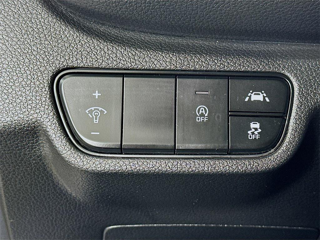 used 2023 Kia Seltos car, priced at $20,550