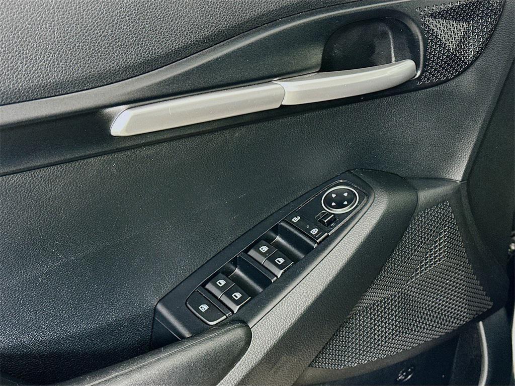 used 2023 Kia Seltos car, priced at $20,550