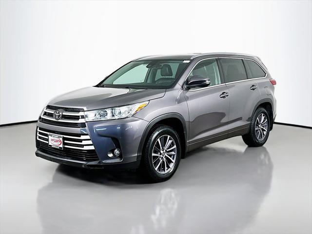 used 2018 Toyota Highlander car, priced at $25,399