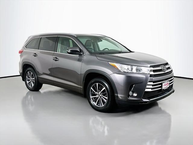 used 2018 Toyota Highlander car, priced at $25,199