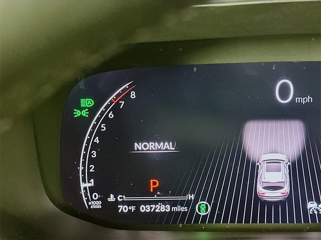 used 2024 Acura MDX car, priced at $44,595