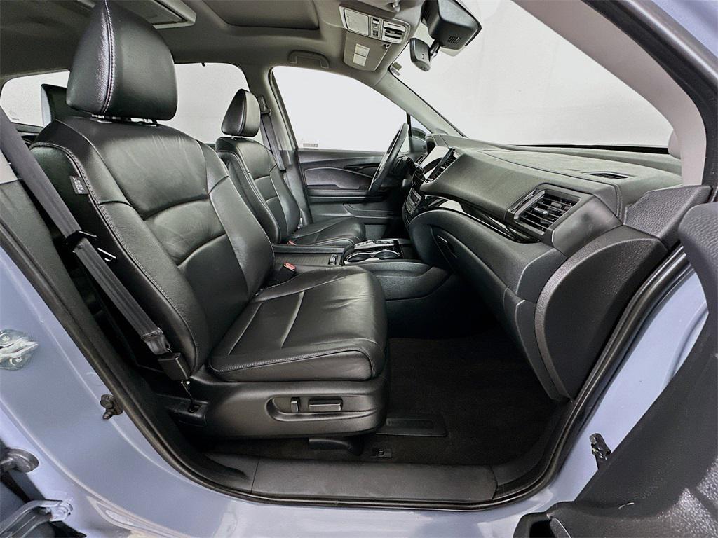 used 2022 Honda Pilot car, priced at $33,877