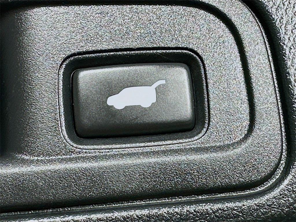 used 2022 Honda Pilot car, priced at $33,877