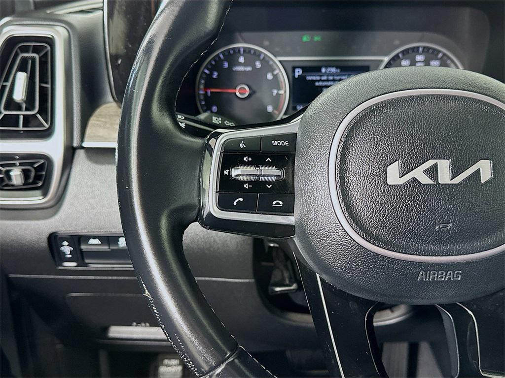 used 2022 Kia Sorento car, priced at $22,998