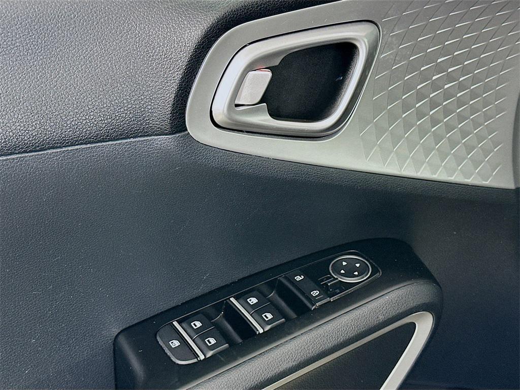 used 2021 Kia Soul car, priced at $12,889