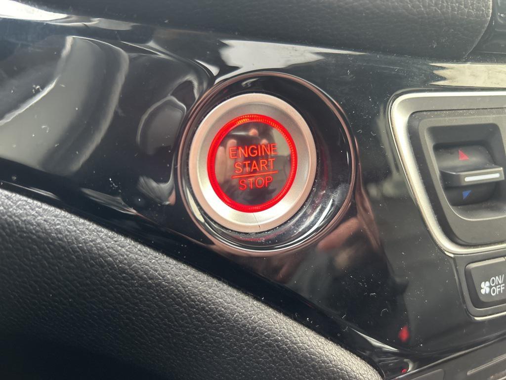 used 2018 Honda Pilot car, priced at $25,236