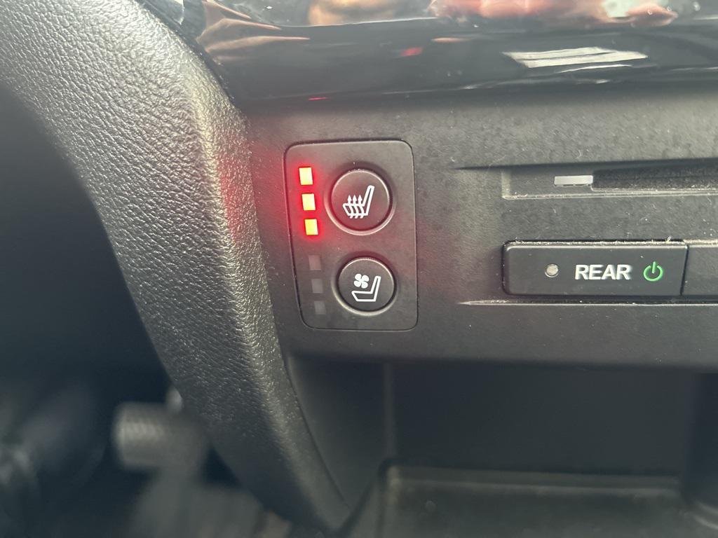 used 2018 Honda Pilot car, priced at $25,236