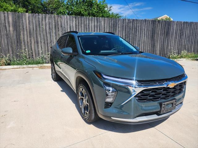 used 2025 Chevrolet Trax car, priced at $24,989