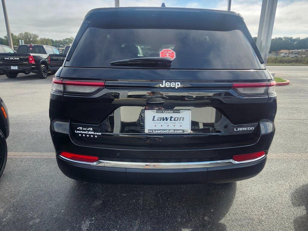 new 2025 Jeep Grand Cherokee car, priced at $38,995