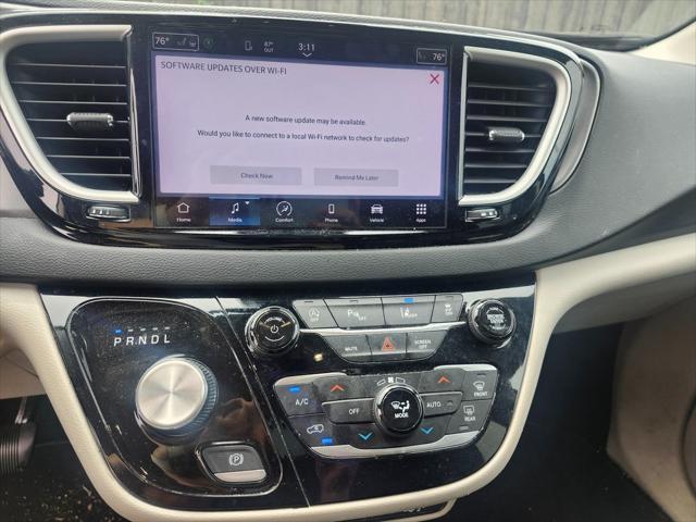 used 2023 Chrysler Pacifica car, priced at $23,958