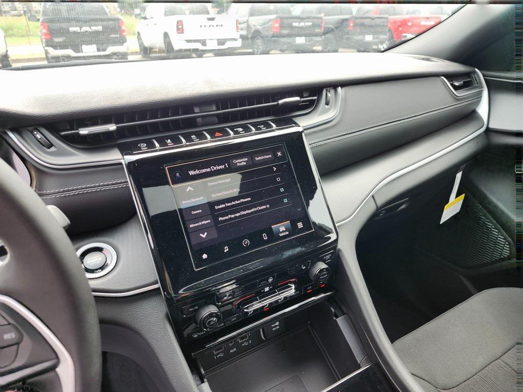 new 2025 Jeep Grand Cherokee L car, priced at $39,550