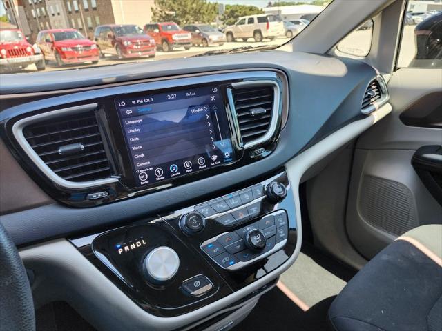 used 2023 Chrysler Voyager car