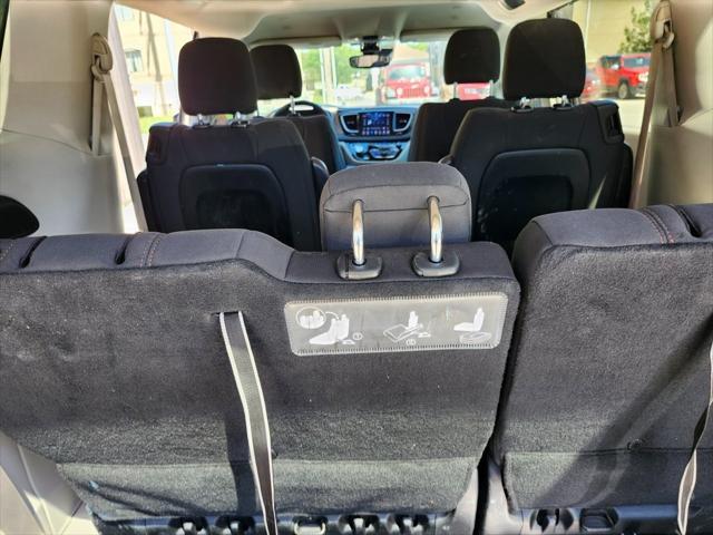 used 2023 Chrysler Voyager car