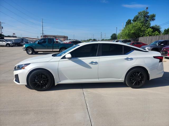 used 2023 Nissan Altima car, priced at $21,406