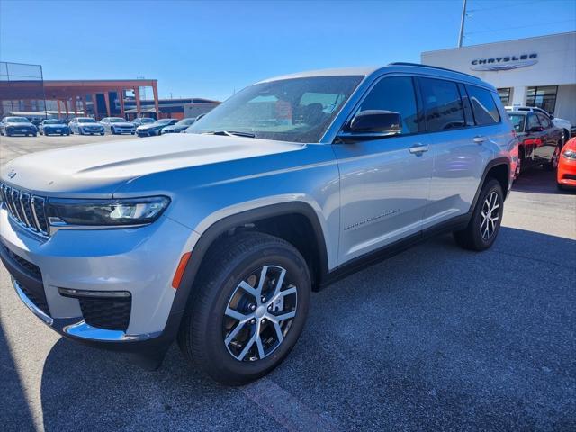 new 2025 Jeep Grand Cherokee L car, priced at $43,495