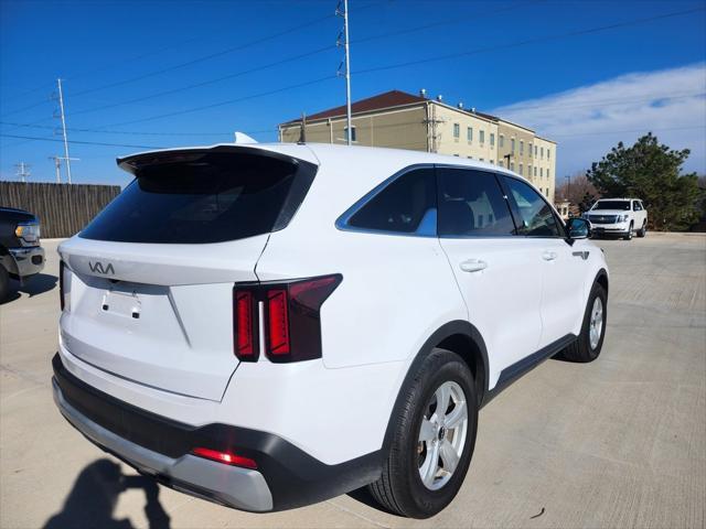 used 2024 Kia Sorento car, priced at $30,638