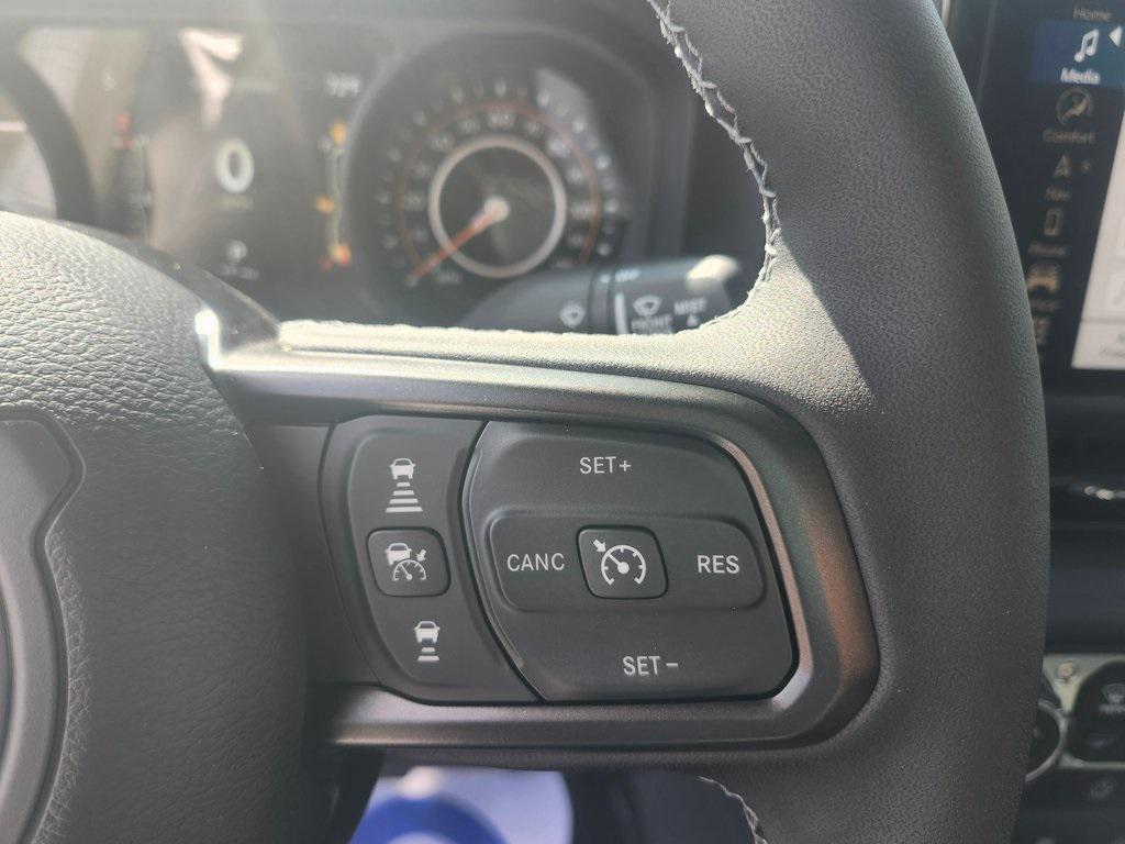 new 2025 Jeep Gladiator car, priced at $55,995