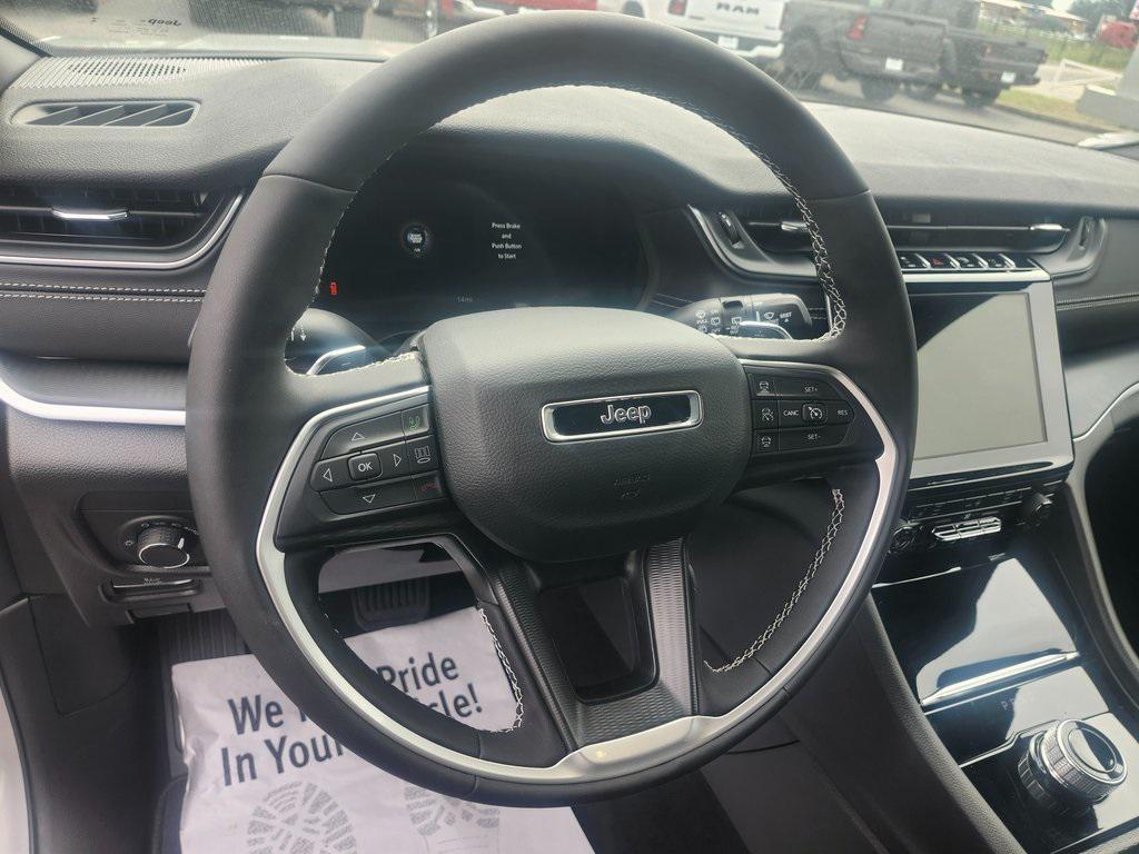 new 2025 Jeep Grand Cherokee L car, priced at $40,550